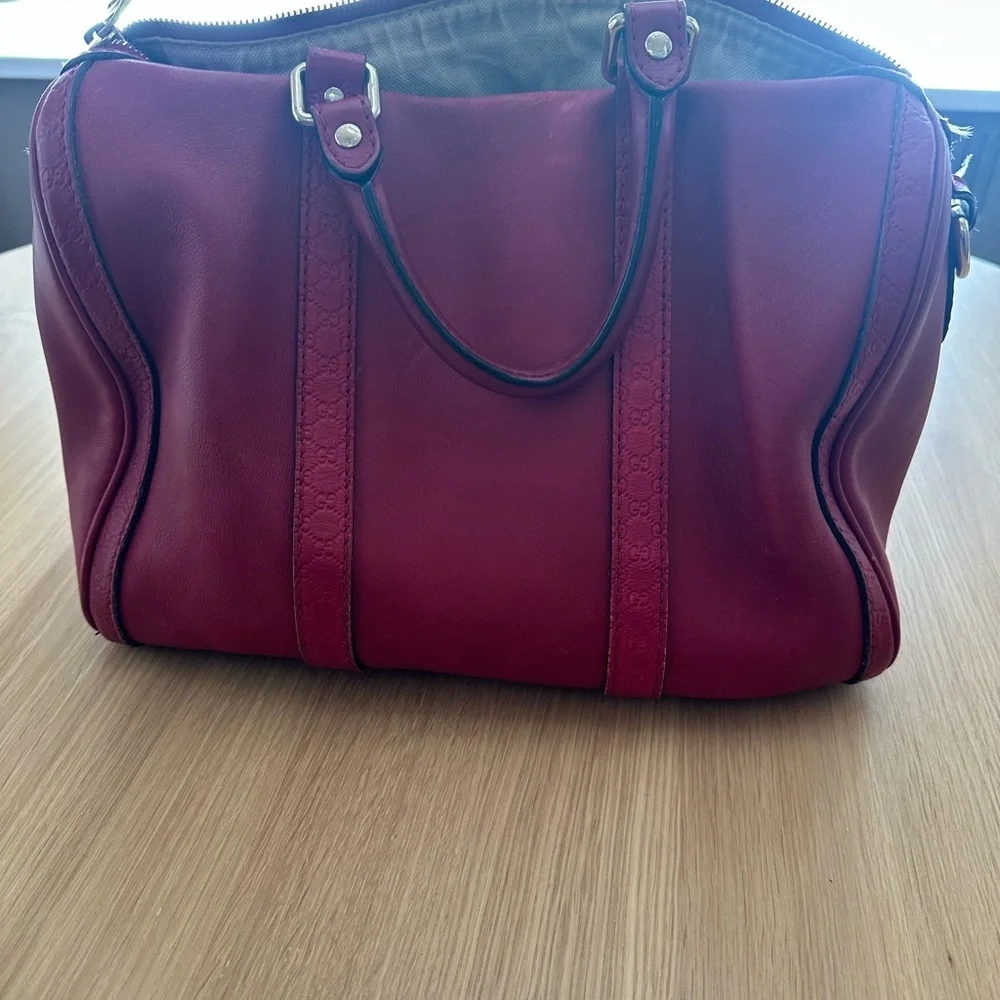 Red Gucci Boston Bag (Authentic but in Poor Condition) - Picture 2 of 11